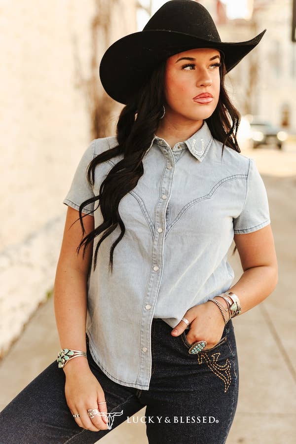 Light Wash Stretch Denim Pearl Snap Horse Shoe Top Main image